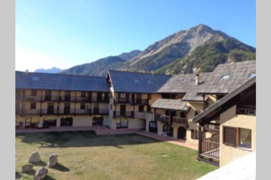 Loue Studio De Vacances Renove A Névache Kültér fotó